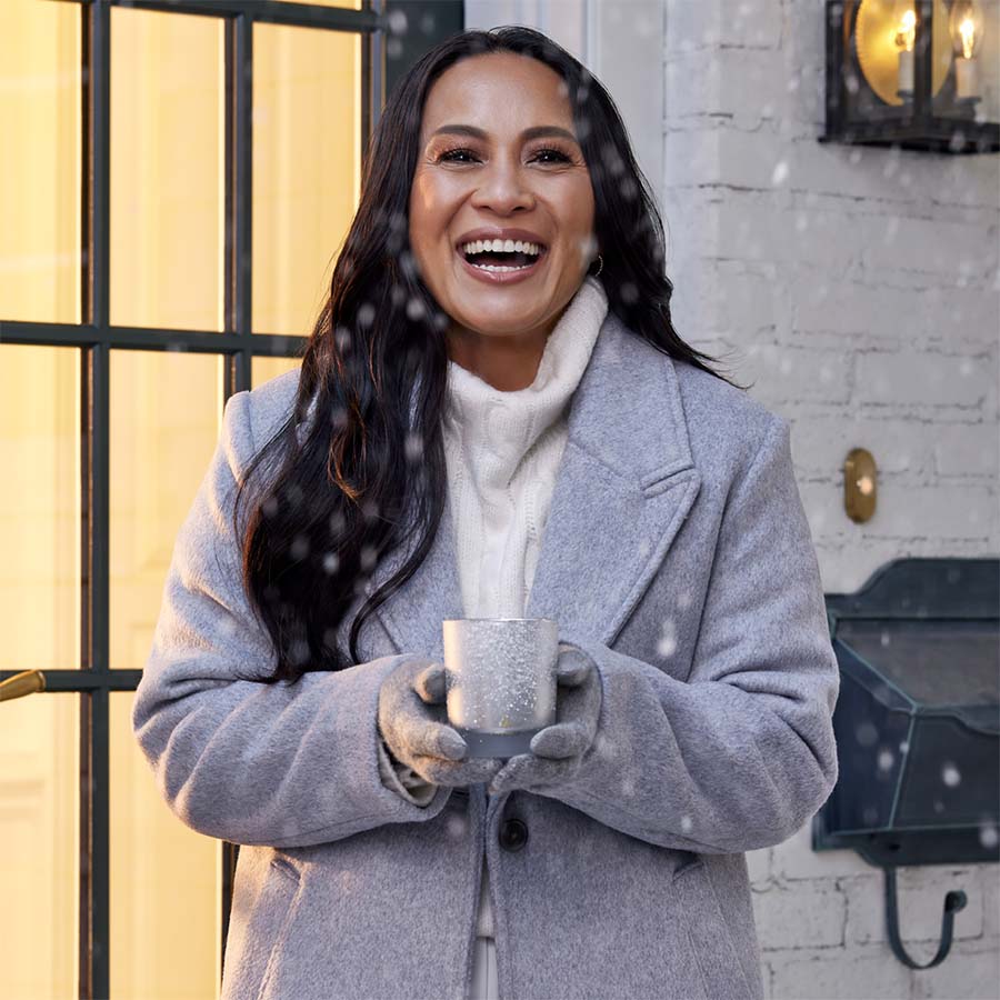 Brighten Your Sales: Candle Retail Tips